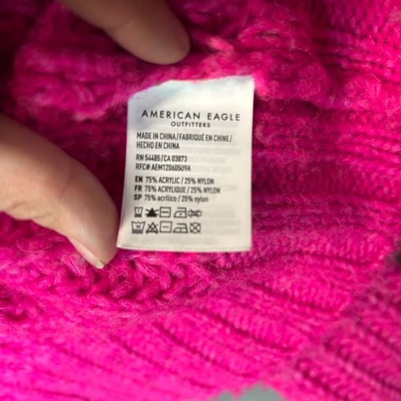 Women’s American Eagle Crop Chunky Knit Sweater Hot Pink Crochet Small - Picture 5 of 8